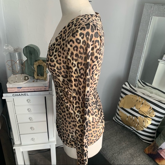 Express// leopard top size small - Picture 5 of 9